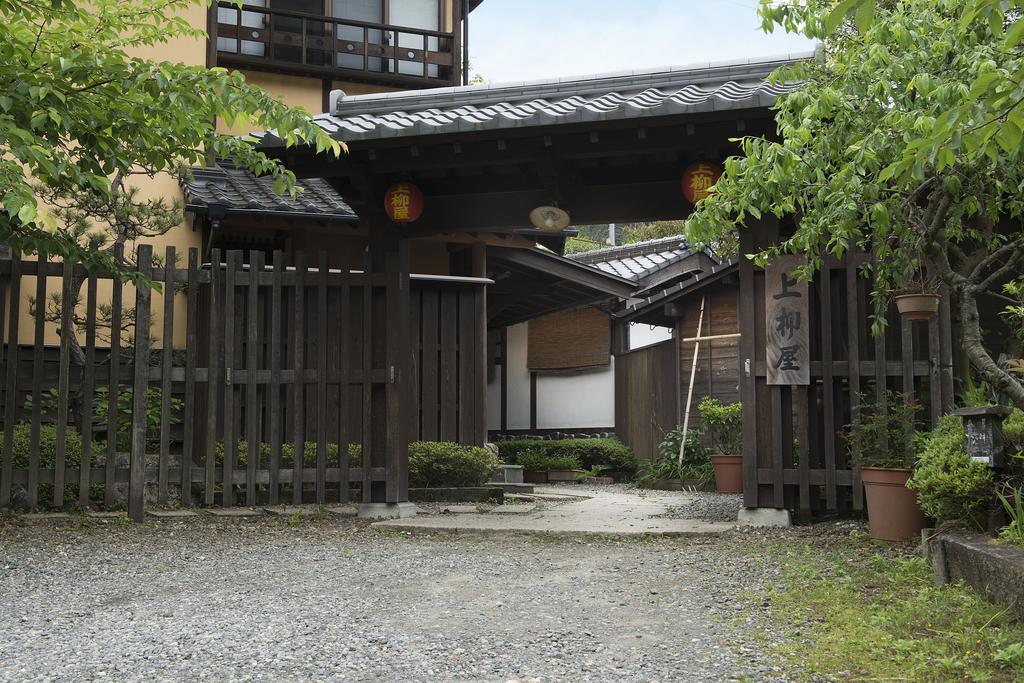 Yunohira Kamiyanagiya Hotel Yufu Exterior foto